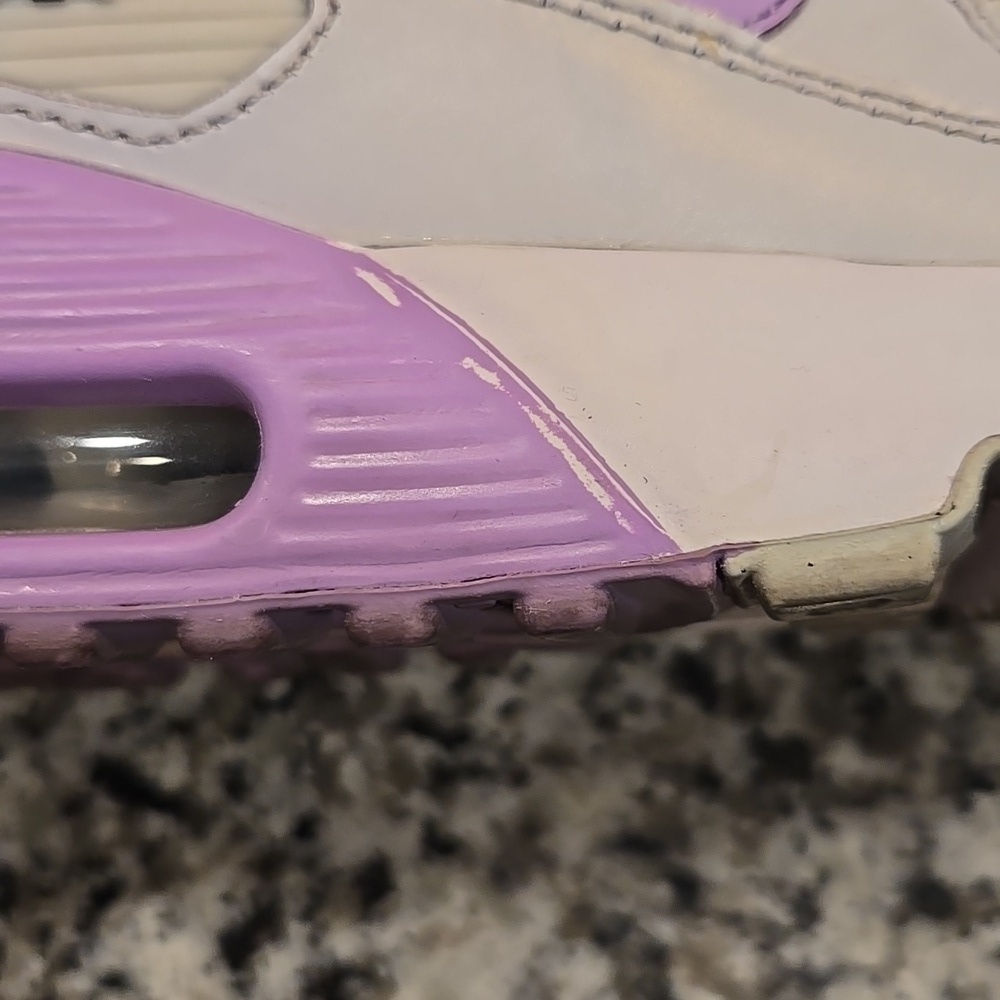 NIKE AIR MAX 90 LTR SIZE 6 YOUTH=7.5 WOMEN'S. PURPLE /WHITE METALLIC. - Picture 11 of 16